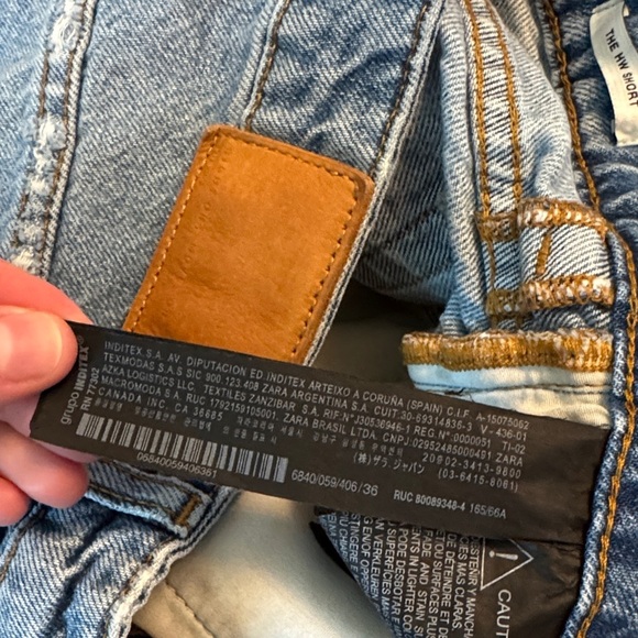 Zara- high waisted Denim Women Shorts- size 4 - Picture 5 of 5